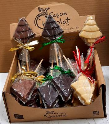 Boîte 30 sucettes Sapin ou Etoile Noir/Praliné/Blanc, Façon Chocolat