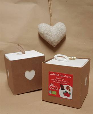Coffret tendresse (forme coeur)(praliné + framboise), Façon Chocolat, 120g